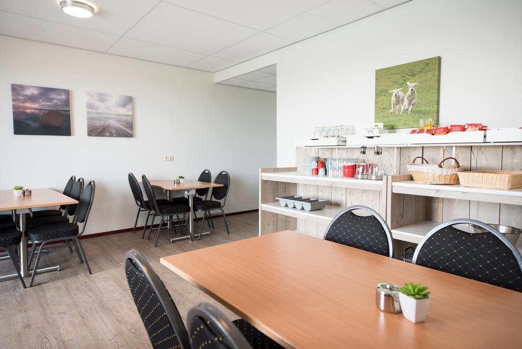 Villa De Oranjerie à Buren  Extérieur photo