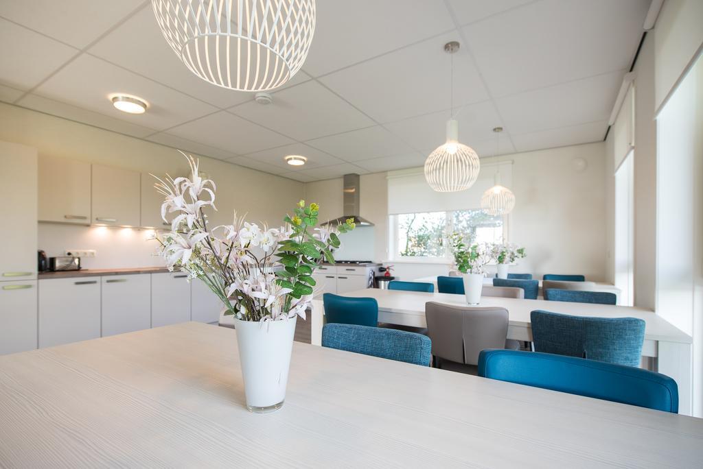 Villa De Oranjerie à Buren  Extérieur photo