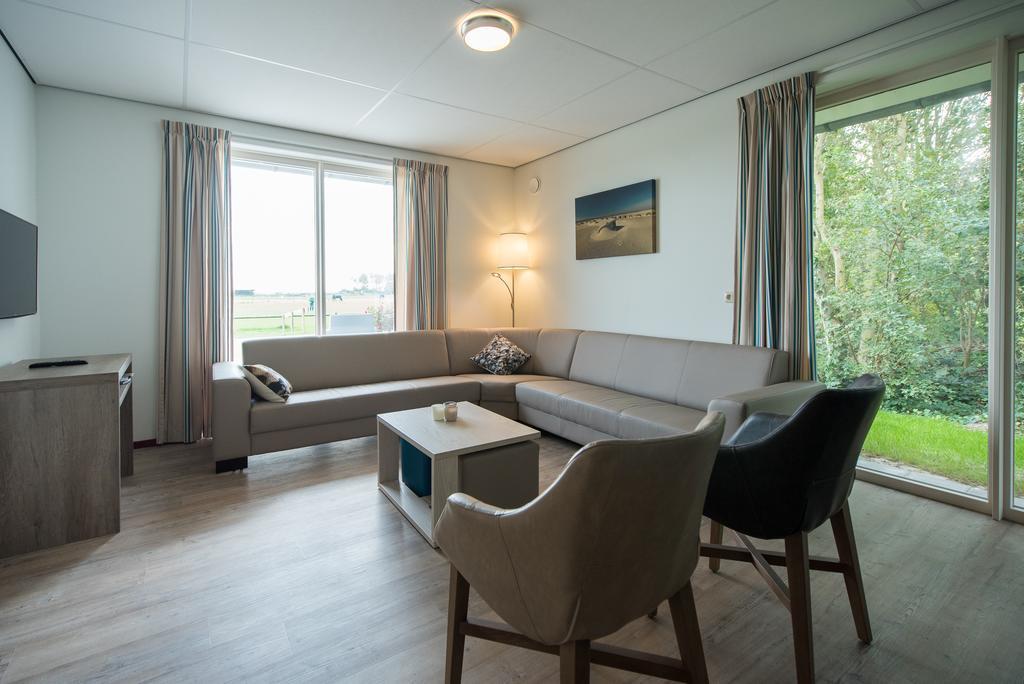 Villa De Oranjerie à Buren  Extérieur photo